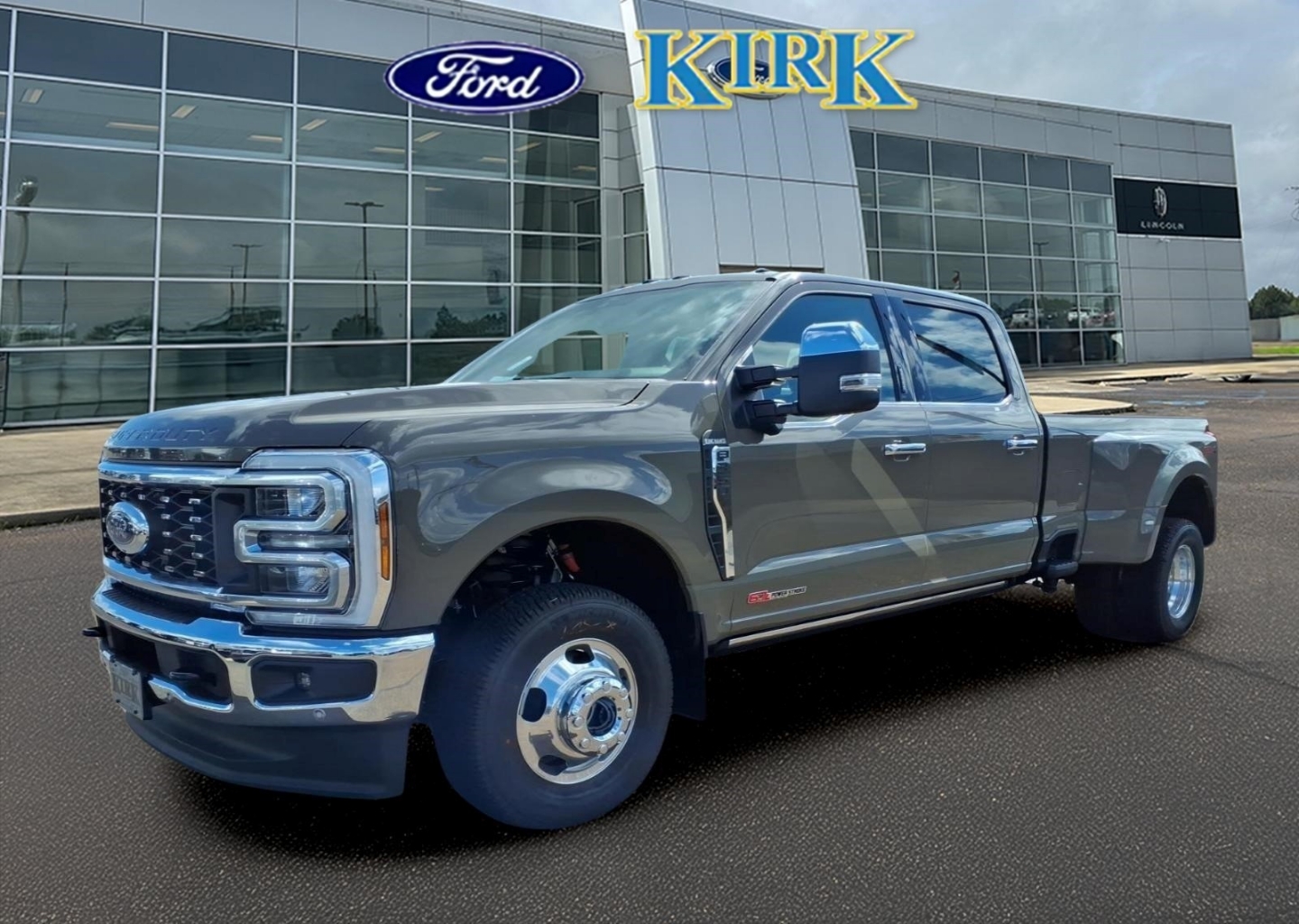 2026 Ford F-350 King Ranch 4x4 Crew Cab 8' Box DRW's photo