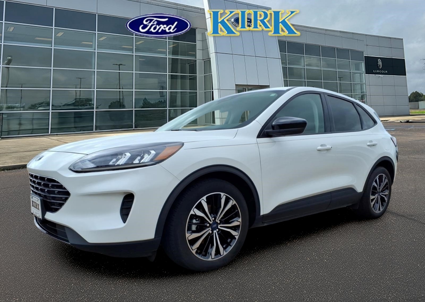2022 Ford Escape SE FWD's photo