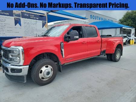 2024 Ford Super Duty F-350 DRW LARIAT