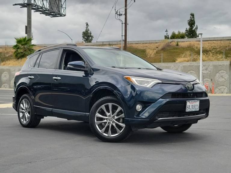 2017 Toyota RAV4 Platinum