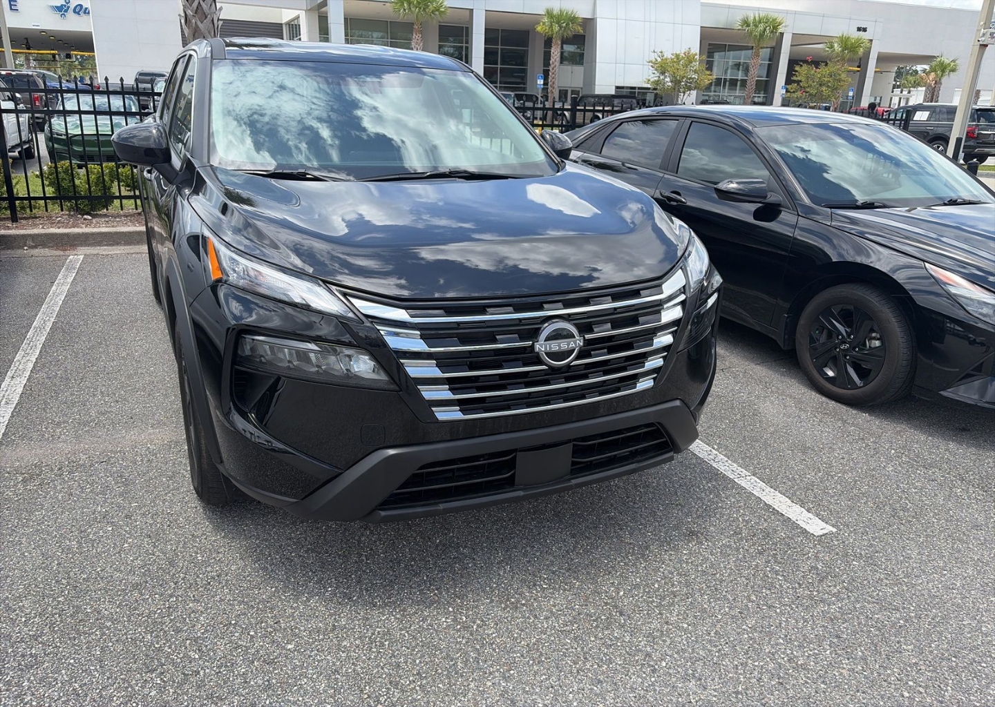 2026 Nissan Rogue SV FWD's photo