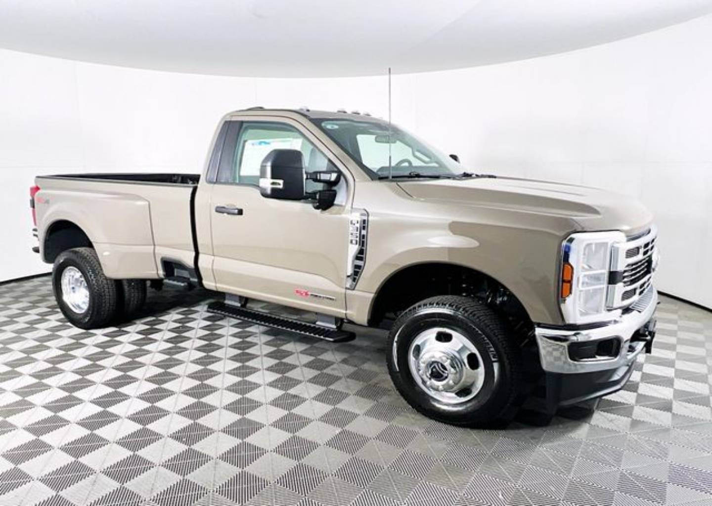 2026 Ford F-350 XLT 4x4 Regular Cab 8' Box DRW's photo