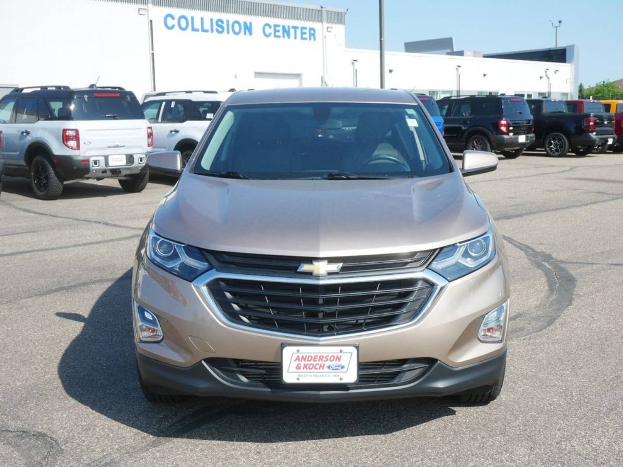 Used 2019 Chevrolet Equinox LT with VIN 2GNAXUEV9K6181113 for sale in North Branch, Minnesota