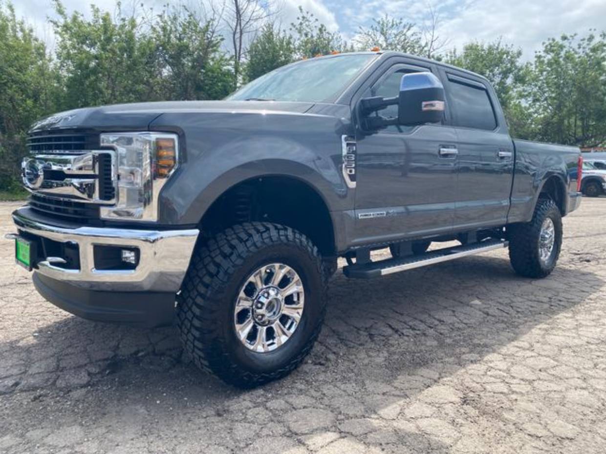 2019 Ford F-350 XLT 4x4 Crew Cab 6-1/2' Box SRW's photo