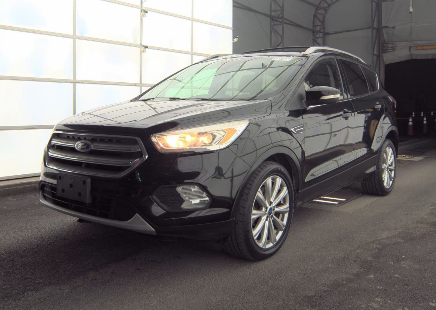 2017 Ford Escape Titanium 4WD's photo
