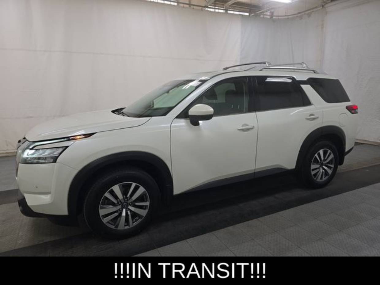 2023 Nissan Pathfinder SL 4WD's photo