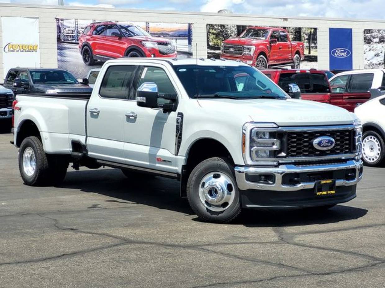 2026 Ford F-350 Lariat 4x4 Crew Cab 8' Box DRW's photo