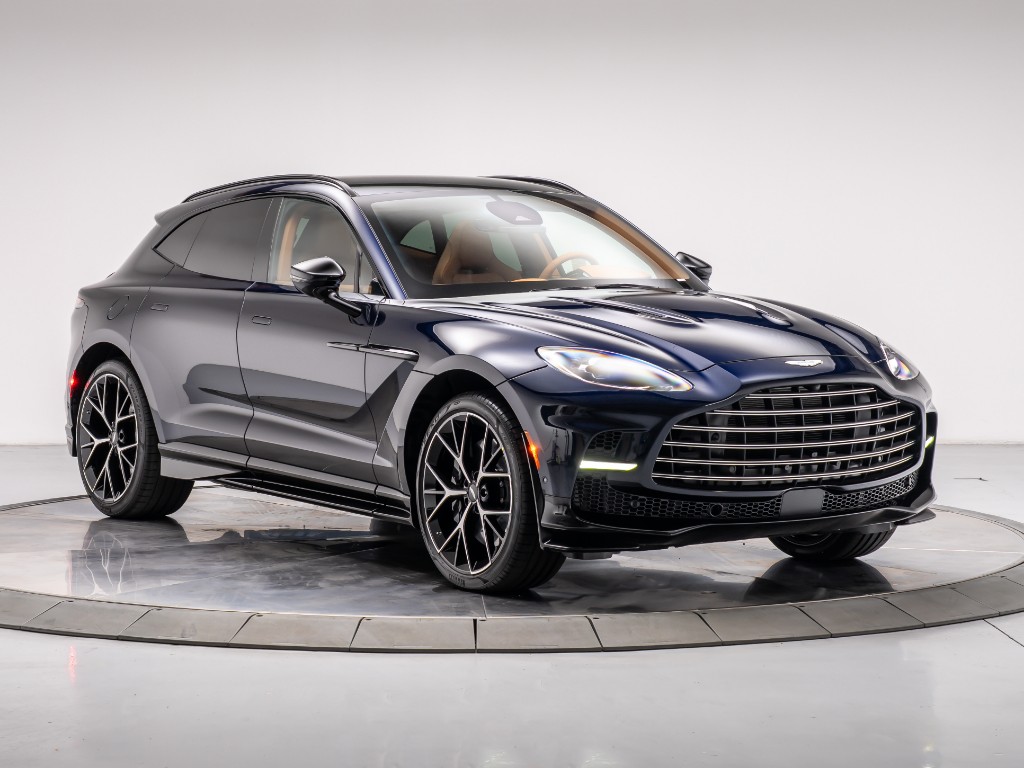2026 Aston Martin DBX 707