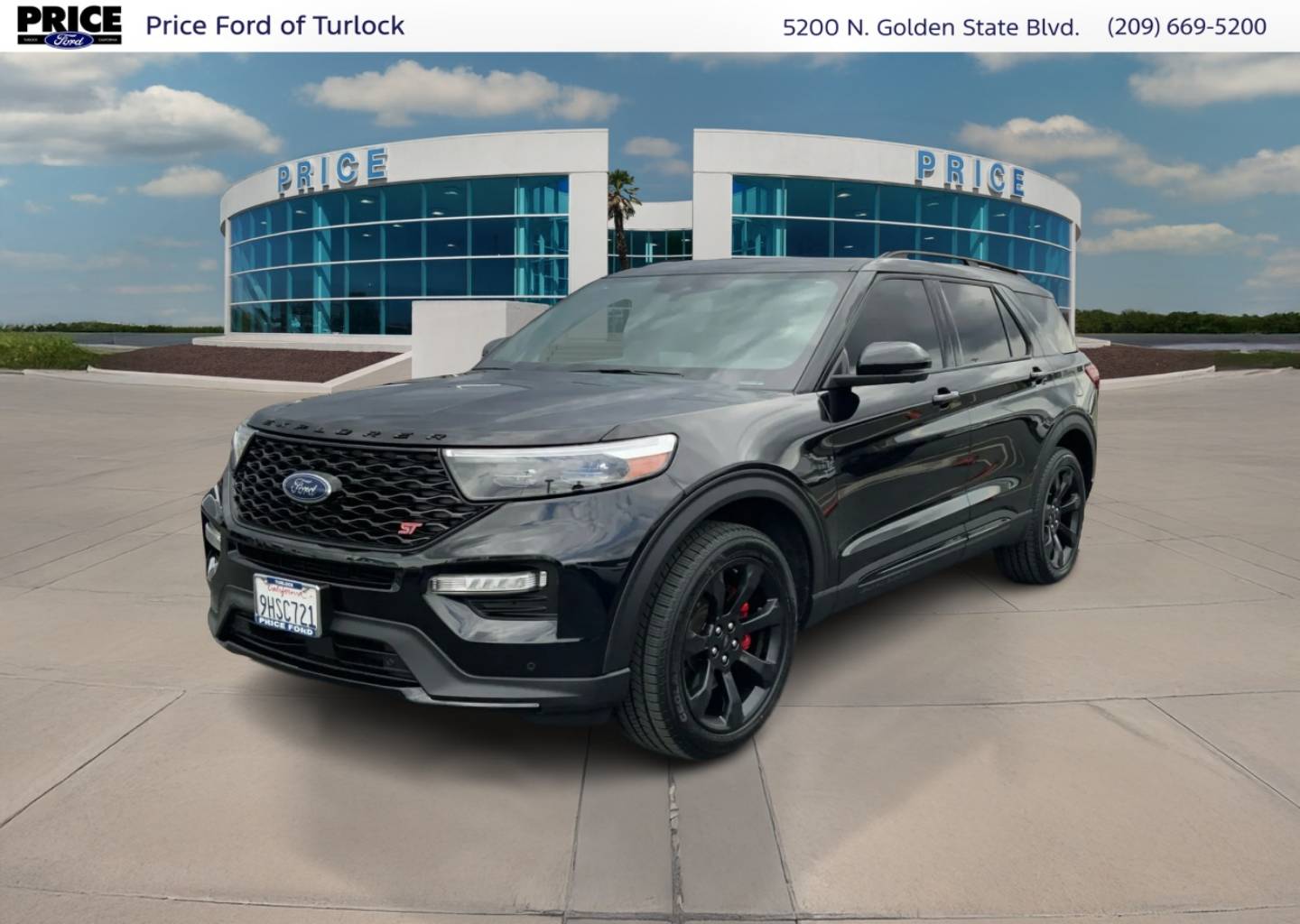 2023 Ford Explorer ST 4WD's photo