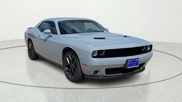 2022 Dodge Challenger SXT Auto's photo