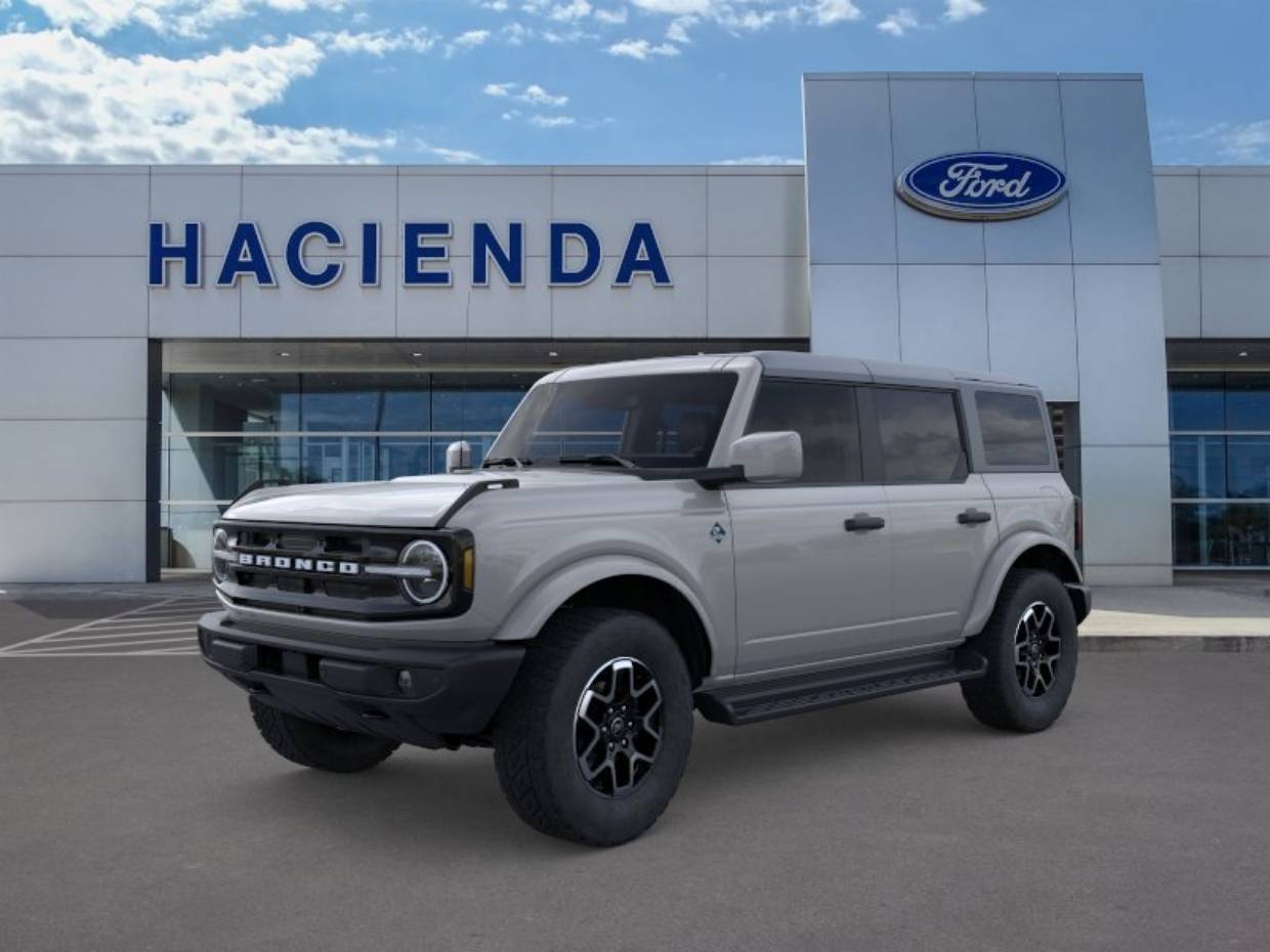 2026 Ford Bronco Outer Banks 4x4's photo