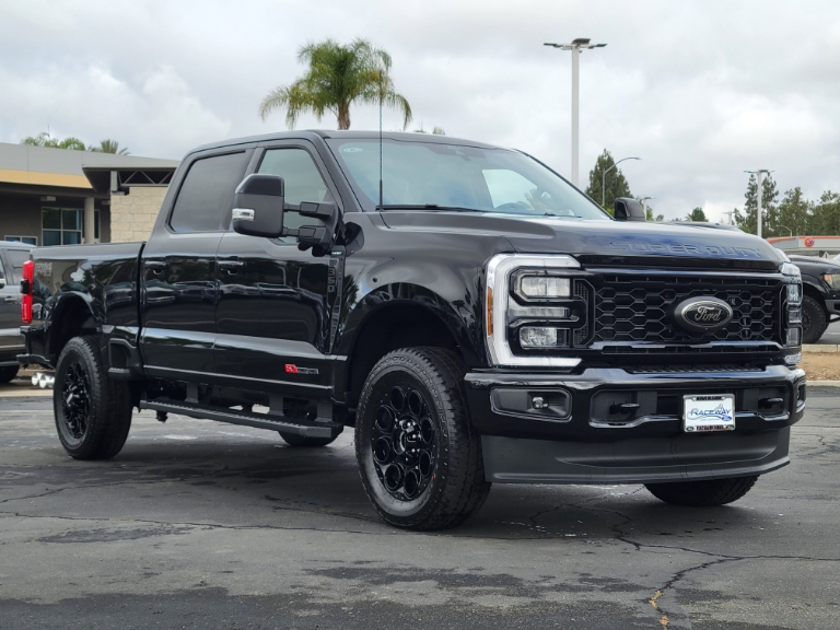 2026 Ford Super Duty F-350 SRW LARIAT