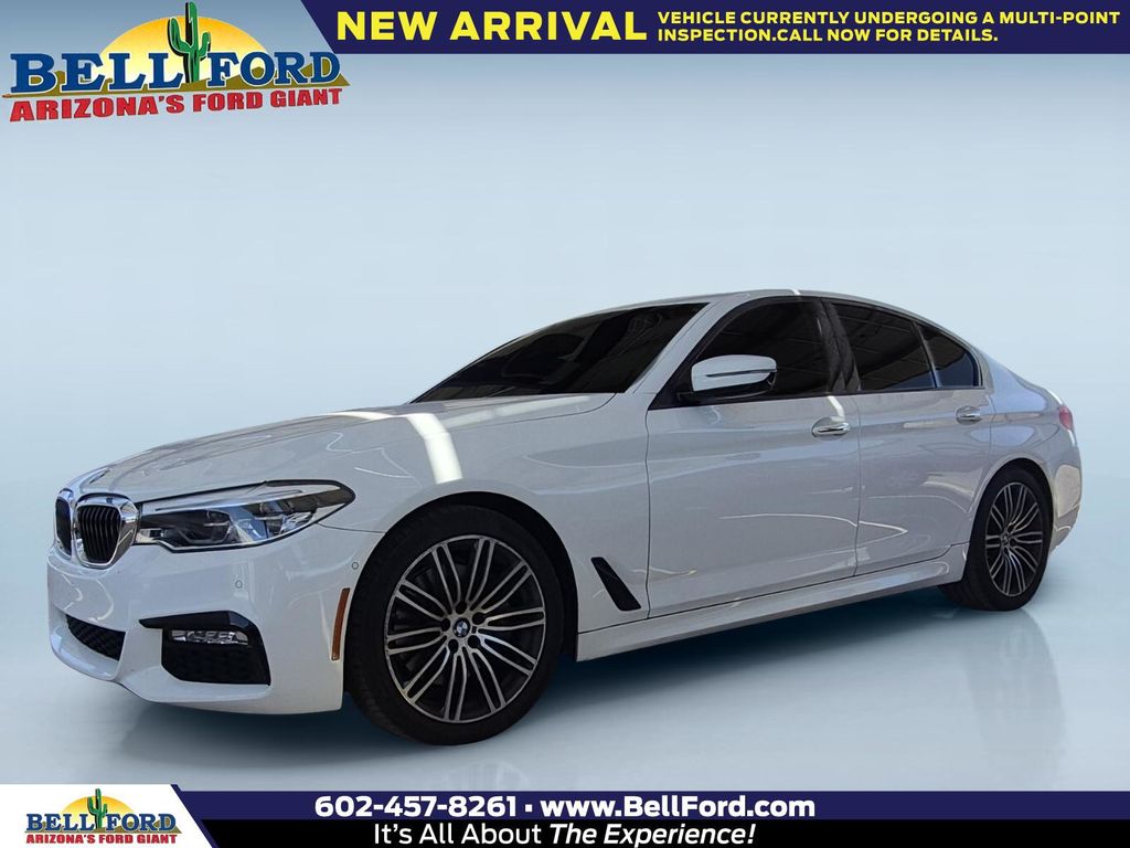 2017 BMW 5 Series 530i xDrive Sedan's photo