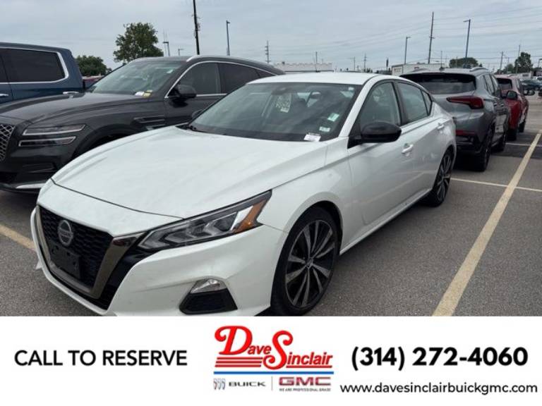2022 Nissan Altima 2.5 SR