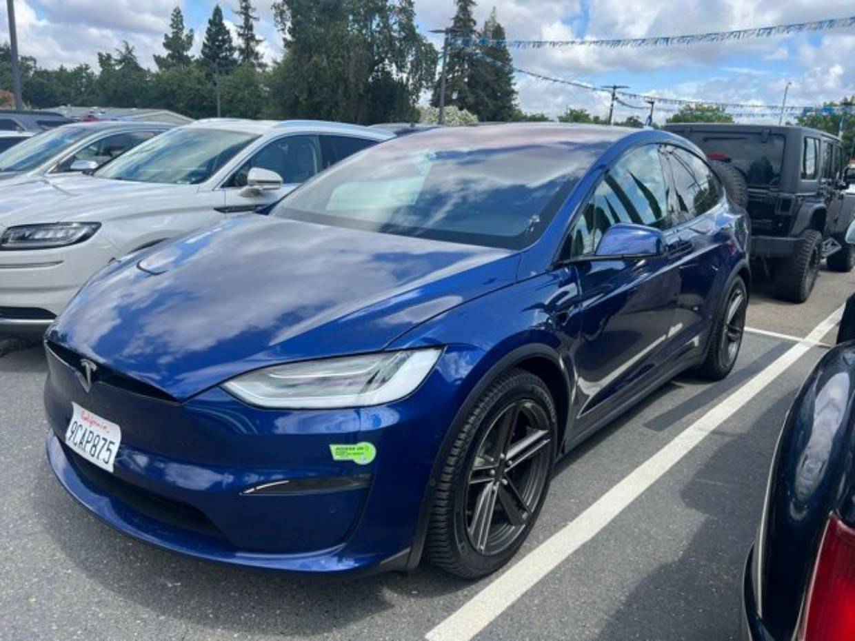 2022 Tesla Model X Plaid's photo