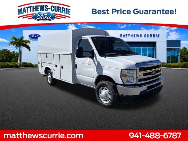 2026 Ford E-Series SRW E-350 Super Duty 138 in WB's photo