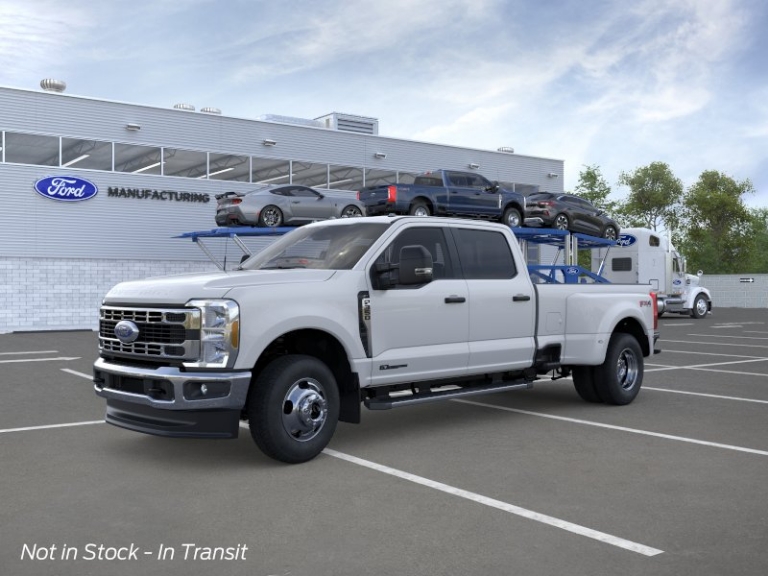 2026 Ford Super Duty F-350 DRW XLT