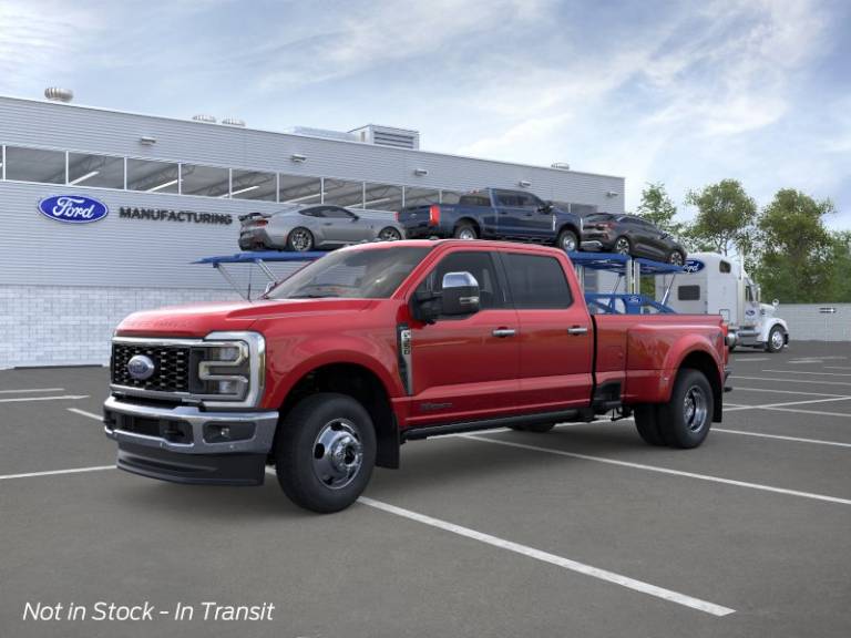 2026 Ford Super Duty F-350 DRW LARIAT