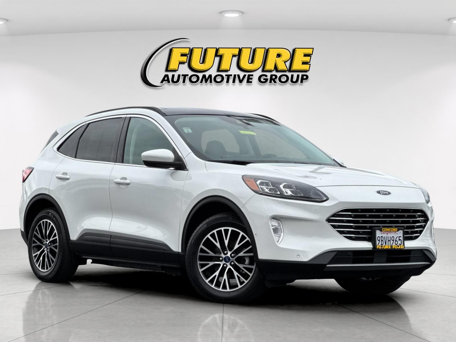 2022 Ford Escape Plug-In Hybrid Titanium