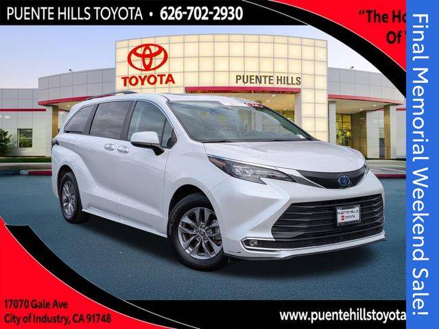 2024 Toyota Sienna XLE