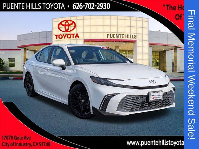 2025 Toyota Camry SE