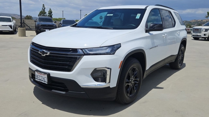 2023 Chevrolet Traverse FWD LS's photo