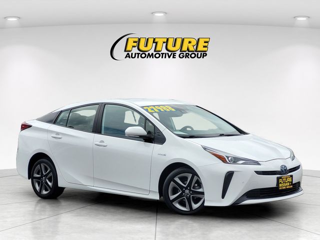 2019 Toyota Prius XLE
