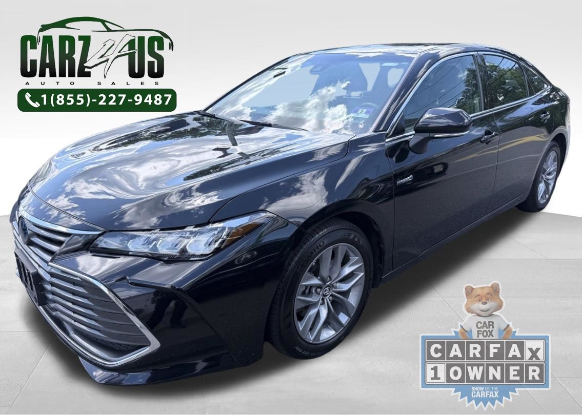 2017 Toyota Camry Hybrid XLE
