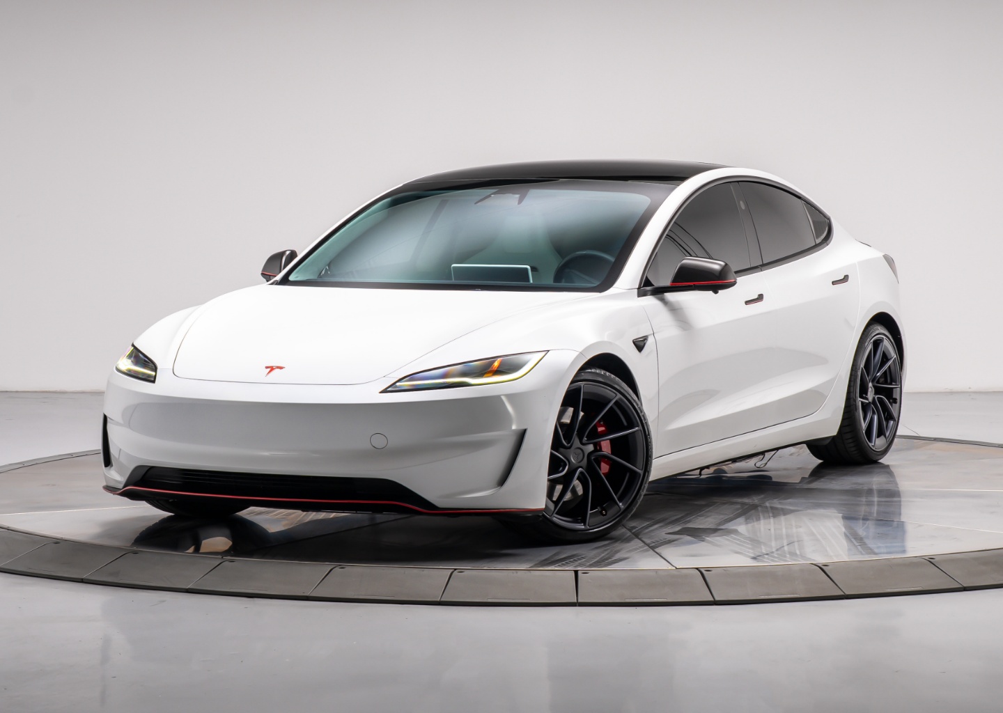 2024 Tesla Model 3 Performance's photo