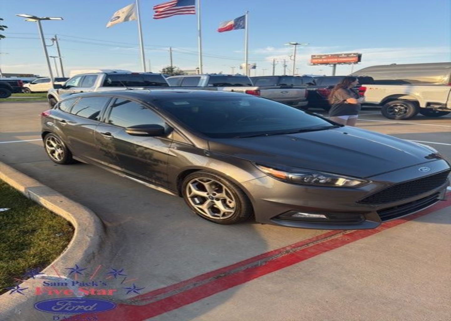 2016 Ford Focus 5 Door Hatch ST's photo