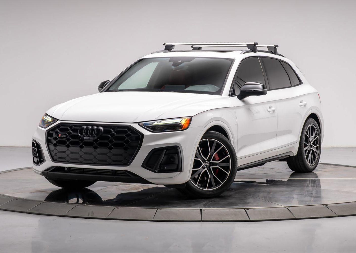 2023 Audi SQ5 Premium Plus's photo
