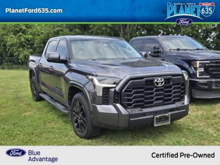 2024 Toyota Tundra 4WD SR5