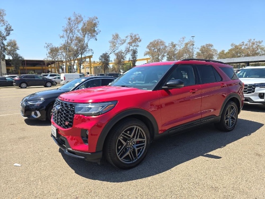 2025 Ford Explorer ST