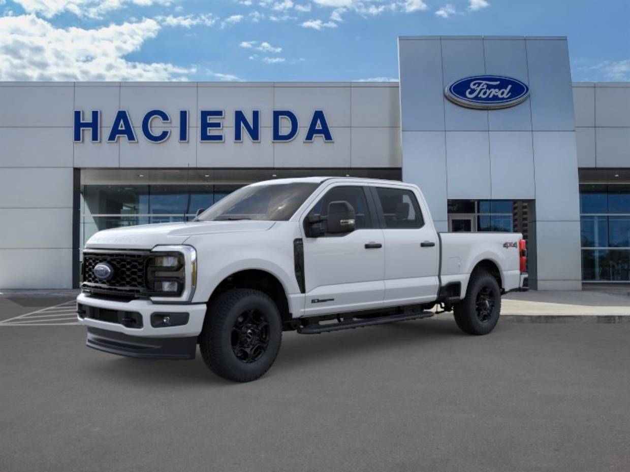 2026 Ford F-250 XL 4x4 Crew Cab 6-3/4' Box's photo