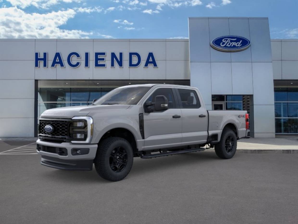 2026 Ford F-250 XL 4x4 Crew Cab 6-3/4' Box's photo