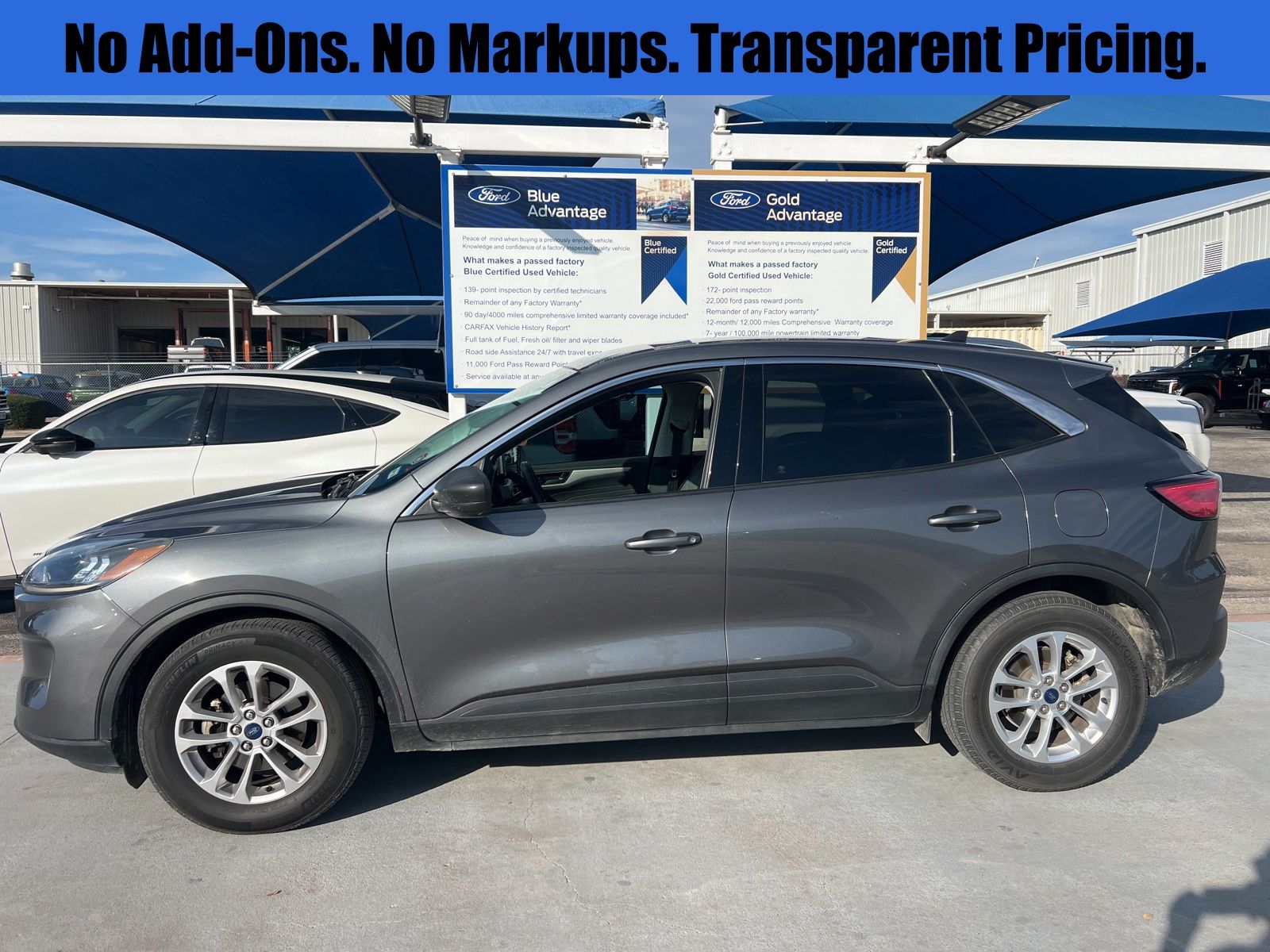 2022 Ford Escape SE FWD's photo