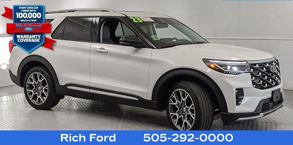 2025 Ford Explorer Platinum 4WD (PL535)'s photo