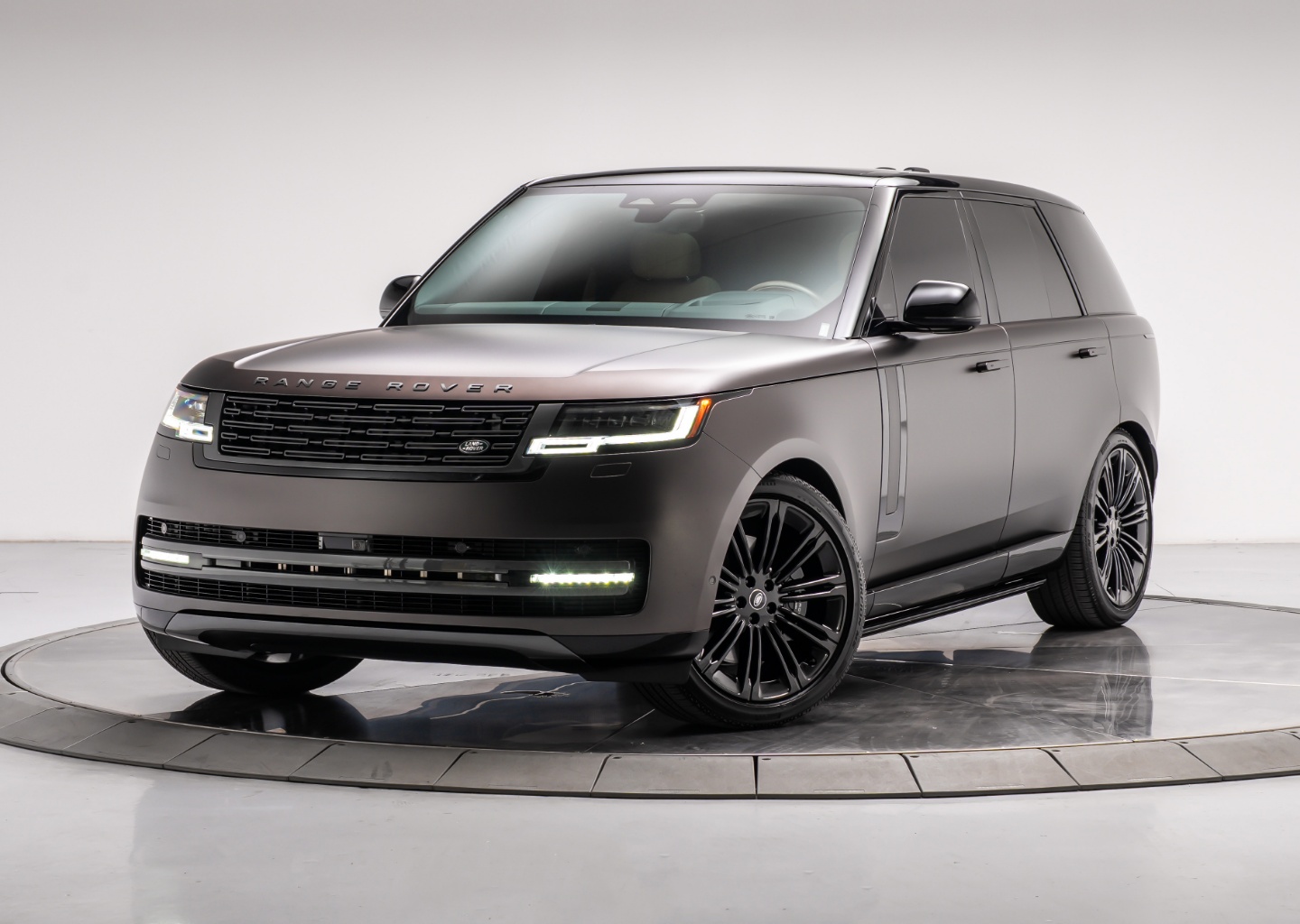2025 Land Rover Range Rover 4.4 SE SWB's photo