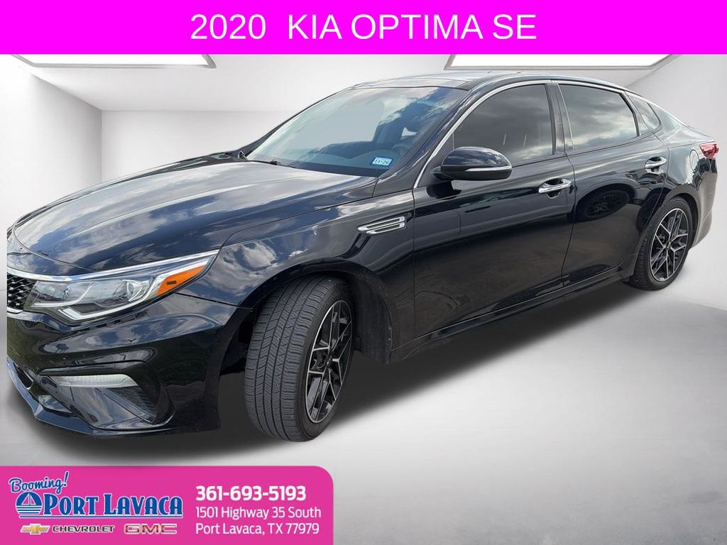 2020 Kia Optima SE's photo