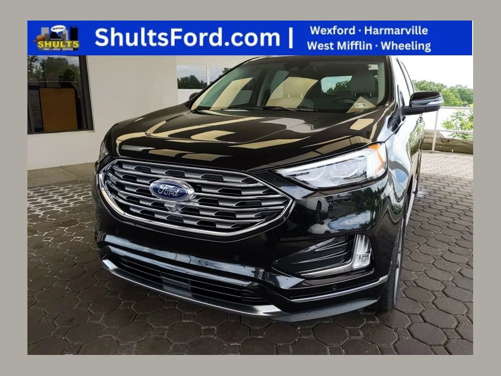 2019 Ford Edge Titanium AWD's photo