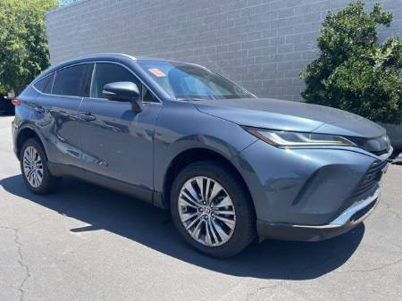 2023 Toyota Venza XLE