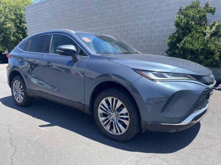 2023 Toyota Venza XLE