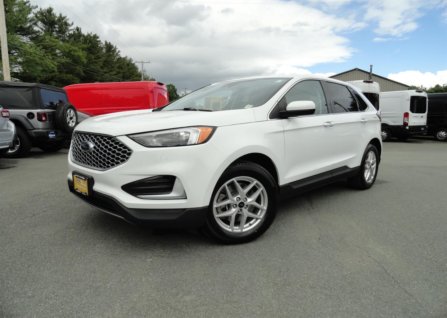 2024 Ford Edge SEL AWD's photo