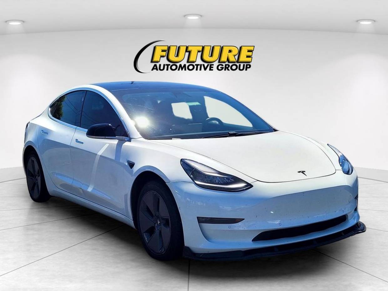2019 Tesla Model 3 Standard Range Plus's photo