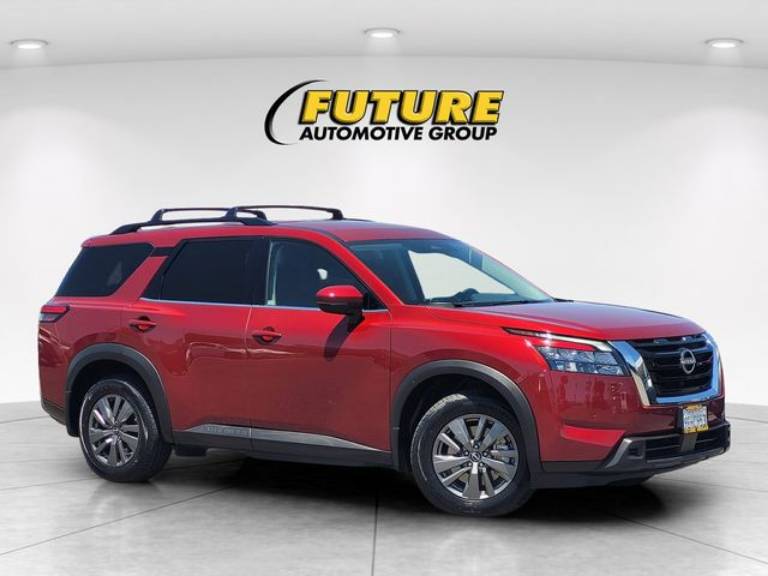 2023 Nissan Pathfinder SV