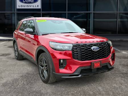 2025 Ford Explorer ST-Line