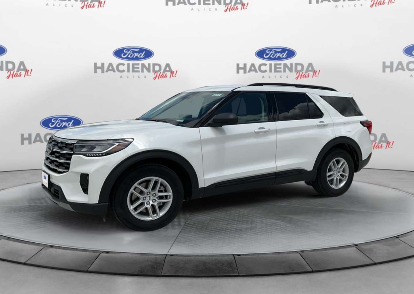 2026 Ford Explorer's photo