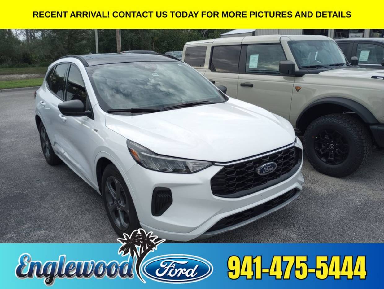 2023 Ford Escape ST-Line FWD's photo