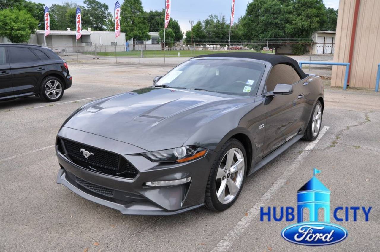 2018 Ford Mustang GT Convertible Premium's photo