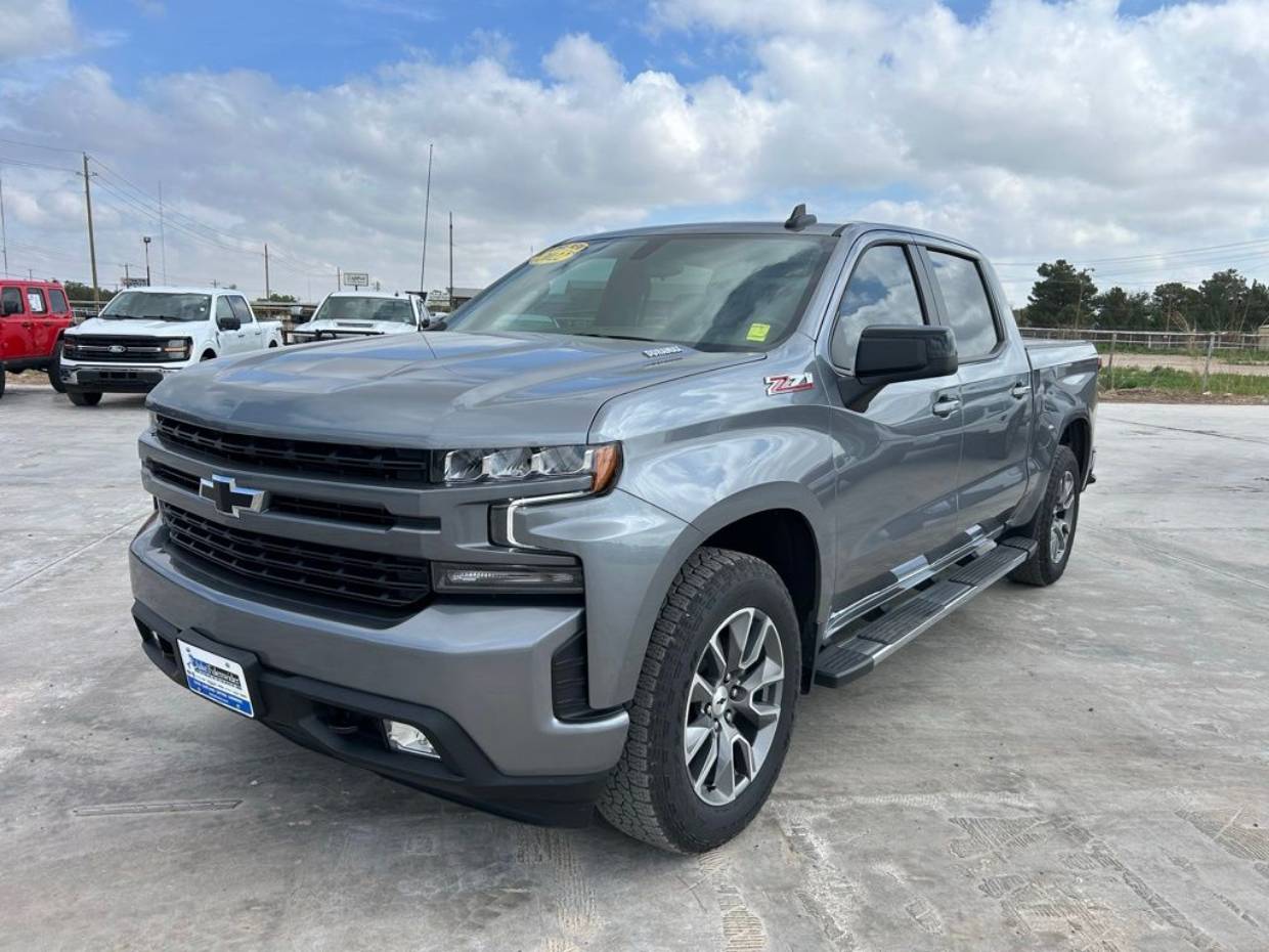 2022 Chevrolet Silverado 1500 RST 4X4 Crew Cab Short Box's photo
